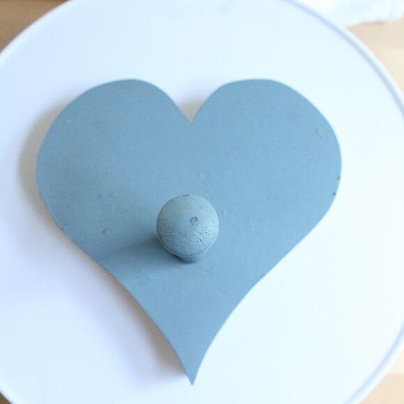 Hand Painted Vintage Wood Country Blue Heart with Peg Hook for Hanging - Picture 1 of 1